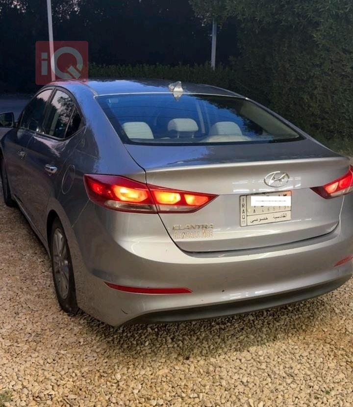 هیوندای ئەلەنترا